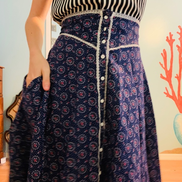 SOLD Jessica’s Gunnies vintage Midi Skirt - Picture 5 of 7